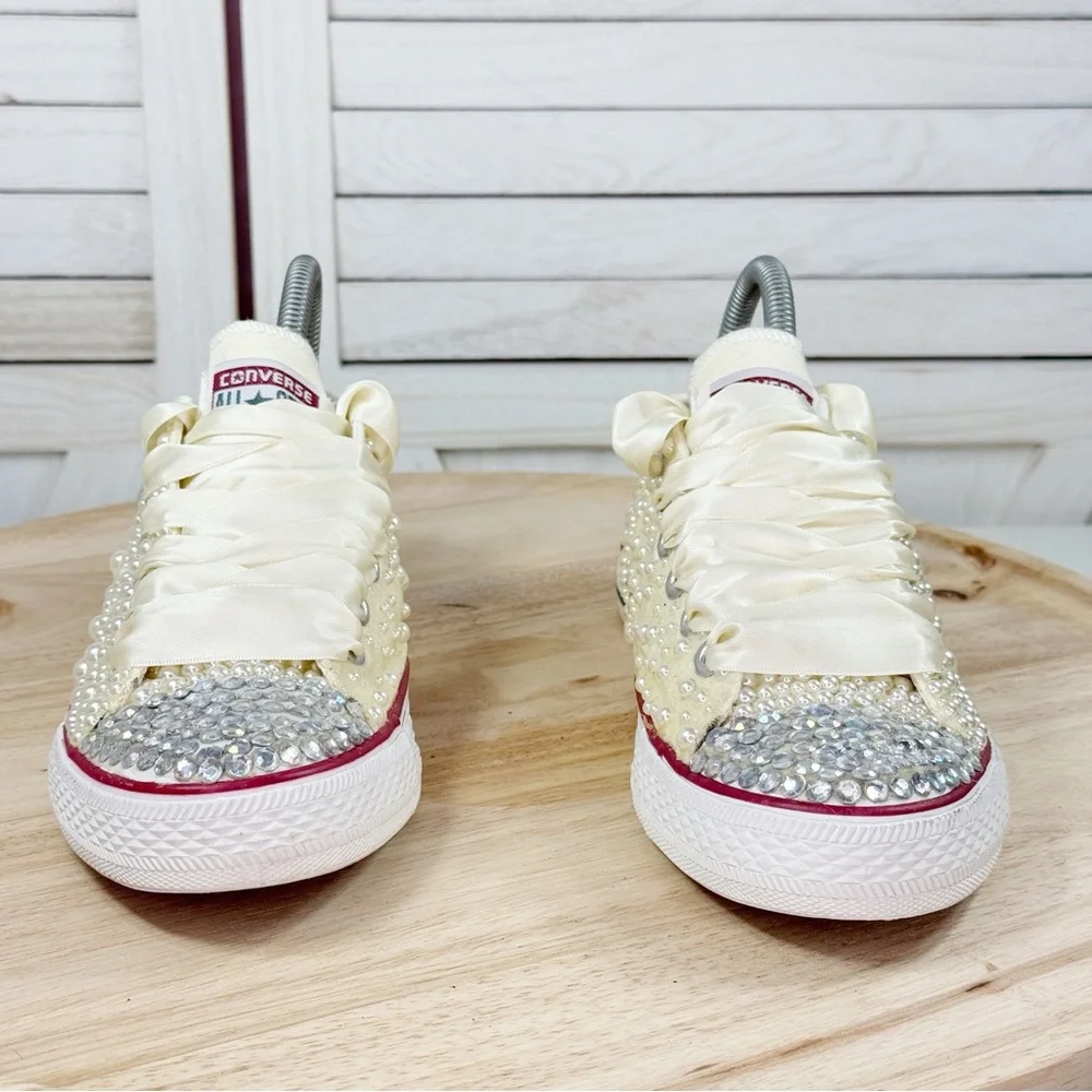 Converse Chuck Taylor Pearls Rhinestone Low Top Sneakers Ivory 7.5 Wedding Bride